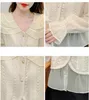 Kvinnor BLOUSES 2022 Spring Fall Women Ruffled Sweet Ladies Beige Top Blouse Woman Autumn Patchwork Hook Flower Hollow Tops