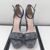 Buty designerskie akcesoria sandały dżinsowe buty damskie obuwie sandałowe vintage drukowana masywna platforma pięta 13 cm super obcasowa fabryka zewnętrzna