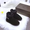 2022 Hot AUS U5803 classico Mini scarponi da neve corti I bambini adulti tengono al caldo gli stivali da uomo firmati da donna Peluche casual riscaldano gli stivali Pelle di pecora Scarpe scamosciate grigio castagna