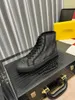 2023 hombre diseñador de lujo hombres botas para hombre Botines Moda Otoño invierno tacón alto plataforma corta botines de cuero real -E268