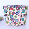 Kv￤llsp￥sar 2022 Fabrikspris Kvinnor Canvas Handv￤skor Totes Tryckta randiga blommor Holiday P￤rla axel 53 Styles Drop