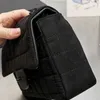 Bolso de hombro de diseñador de lujo para mujer Nuevo pequeño bordado a cuadros de incienso Bolso cruzado oblicuo de hombro clásico Bolso multifunción portátil Venta directa de fábrica