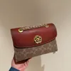 Bolsa clásica de cuero de falso para mujeres con diseño de letras florales - bolso de hombro suave para desplazamientos y salida por la noche