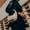 イブニングバッグドームカメラレトロ織りノットクラッチトートバッグ新しい高品質のソフトレザー女性デザイナーハンドバッグ旅行女性肩クロスボディL221125