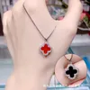 Pendnt-halsbindningar tiktok Lucky Clover Necklce Femle Fritillri dubbelsidig pendnt lite mer thn smll lyx samma röda linje.