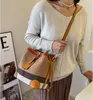 캔버스 토트 새로운 트렌드 핸드백 스티치 숄더백 패턴 버킷 가방 여성 외국 스타일 메신저