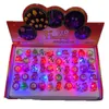 Anillos de clúster 50 piezas anillo brillante LED Decoraciones navideñas Cartoon Electronic dedo al por mayor para niños adultos regalos 221125