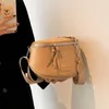 Sacos de cintura verão feminino cinto moda couro semicírculo sela pacote mulher crossbody peito designer bolsa 221125