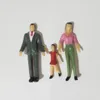 Tuindecoraties 50 stks Simulatie Human Plastic Modellen 1 32 Schaal Figurines Zittend Standaard Miniatuur People speelgoed 1 Gauge 221126