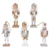 Objets décoratifs Figurines 1 Set 5pcs Noël Poupée En Bois Décor À La Main Casse-Noisette Pendentif Créatif Scintillant Poudre Ornement 221125