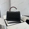 28x18CM Top Co Handle Salzburg Totes Сумки Hass Caviar из телячьей кожи Металлическая пряжка с металлической пряжкой Цепочка с несколькими сумками Pochette Дизайнерская женская роскошь Кошелек через плечо