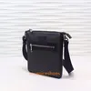 523599 Luxury Designers Shoulder Bags Messenger Mens Handbags Backpack Tote Crossbody Purses3265