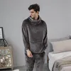 Vêtements de nuit pour hommes Deux épais plus vêtements d'hiver pour costume hommes homewear homme à capuche décontracté lâche maison pyjamas velours flanelle pièce 221124