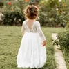 Spets Boho Flower Girl Dress 2023 Långärmning A-Line Första nattvardsklänning för Little Kid Infant Baptism Junior Bridesmaid Wedding Guest Scalloped Low Back Dopning