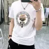 Camiseta de designer masculino de luxo letra branca letra quente drilling camisetas de manga curta designer de marca de moda top tees