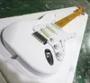 6 dizeler SSS Pikaplı Beyaz Elektro Gitar Sarı akçaağaç klavyesi özelleştirilebilir