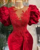 Arabisch afrikanische Meerjungfrau -Abschlussballkleider lang für Frauen rot plus Größe Spitze Elegant Perlen Sheer O Hals Velvet Sleeves Abend formelle Party zweite Empfangskleider Kleid