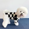 Vestido de cachorro quente checkerboard roupas de estimação outono de inverno jaqueta gato moda schnauzer teddy corgi roupas suprimentos acessórios 221128