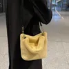 Bolsas de noite muito feminino para mulheres bolsas de grife simples moda de moda de feltro macia compras de grande capacidade compra de lojas crossbody