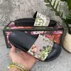 Klasik Sandalet Tasarımcısı Guccie Terlik Sürgülü Terlik Sandalet Çiçek Brokar Ekipmanı Alt Çizgili Plaj Ayakkabıları