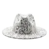 Berets Hat European och American Fedora Leopard Print Top White Flat Brim Jazz Big Felt Hat2022