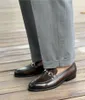 Horsebit Buckle Loafers Fashion Mens Wedding Dress Shoes British Style Driving Boats äkta läder Mens Flats