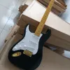 Sol El 6 Dizeler Beyaz Pickguard ile Siyah Elektrik Gitar SSS Pikapları Sarı Akçaağaç Kıvrılığı Özelleştirilebilir