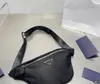 Mode Femme et homme Re-Edition 2005 Sac banane en nylon Designer zipper taille Sac sport bum Sac à bandoulière portefeuille sac à main