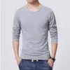 メンズスーツ1567 MRMT MANNEN Tシャツ3基本Kleuren Lange Mouwen Slanke TシャツJong Man Pure Kleur Tops Tees Shirt O-Hals Voor