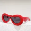 Solglasögon för män och kvinnor 40099 Funny Hip Hop European och amerikansk stil Antiultraviolet Full Frame Glass med Box2619733