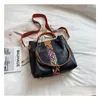 Bolsas de joalheria bolsas de moda PU PU de couro com cinta de calça de calda grande capacidade feminina bolsas de guitarra Bandeira lady colorf feminino dhwqm