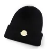 Varum￤rkesdesigner vinter beanie m￤n kvinnor unisex mode lyx stickade m￶ssor ull hatt brev jacquard varm skalle cap r5
