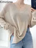 Camisolas femininas Kimotimo Autumn Irregular Split Tops Tops Mulheres Vhals Simples suéter de manga longa simples temperamento chique coreano Sweter de design solto J220915