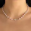 Simple Imitation Perle Perles Croix Charme Pendentif Ras Du Cou Collier Court pour Femmes Bijoux Collier Clavicule Chaîne Cadeau De Fête