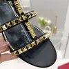 Designer V Slide Sandals Fashion Rivet Ankle Tel Slides Woman High Heels Scarpe in pelle di lusso HDFG