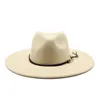 Berets Women's Hat Fedoras Men's Felt Wide Brim Panama Headgear 2022 Designer With Chain Chapel Beach Elegant Gentleman