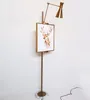 Kerstdecoraties Noordige moderne creatieve woonkamer vloer lamp Eenvoudig studeren en slaapkamerbeddendesigner tekenbord