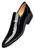 Patent Deri İş Erkek Ayakkabı Damat Düğün Asansör Ayakkabı Markası Marka Marka Mark Slip On Mens Yüksek Topuk Ayakkabı Oxford Elbise Ayakkabı Fo7477876