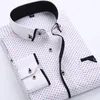 Camicie casual da uomo Camicie da uomo floreali abbottonate Camicia da uomo di marca Maschile di alta qualità Manica lunga Slim Fit Abiti da uomo neri 221128