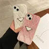 Высококачественные роскоши Velvet Phone Case для iPhone 14 14plus 14pro 14promax 13 12 11 Pro Max Designers Fashion Brand Classic Phonecase