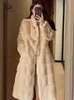 Femmes S pour fourrure Hiver Logée rayée Femme chaude Fluffy Mink Mound Collier Collier de luxe coréen Derger les femmes 221128