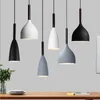 Lampes suspendues Moderne Simple Mode Restaurant Lustre Personnalité Nordique Creative Bar Couloir Chaud Chambre Décoration Luminaire