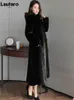 Women s Fur Faux Lautaro Winter Maxi Black Warm Fluffy Mink Coat Women with Hood Long Sleeve Skirted Elegant Luxury Korean Fashion 221128