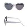 50st Beach Womans Solglas￶gon Klar lyxiga Mens Sun Glasses Hj￤rtformade unisex Eyeglass Gradient Metal g￥ngj￤rn Fashion M￤n och kvinnors glas￶gon