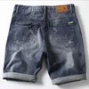 Shorts masculinos homens shorts jeans calças de boa qualidade masculino jeans curto jeans New verão masculino grande tamanho de jeans tamanho 40 T2221129 T2221129