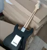 6 strings zwarte elektrische gitaar met SSS pickups rozewood fretboard aanpasbaar