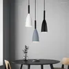 Lampes suspendues Moderne Simple Mode Restaurant Lustre Personnalité Nordique Creative Bar Couloir Chaud Chambre Décoration Luminaire