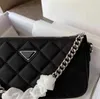 Borsa a tracolla sotto le ascelle con catena di moda Borsa a mano con reticolo di rombo nero Triangolo Flip Borsa a tracolla con cerniera per donna Portafoglio classico Borse a tracolla Custodia per cellulare