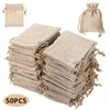 Cadeau cadeau 50pcs 7 / 9cm Mode Cordon de jute Sacs de mariage Faveurs de mariage Bijoux de Noël Hessian Sack Pochettes Emballage