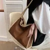 الأكياس المسائية الإناث سعة كبيرة حمل حقيبة ناعمة الجلود الكتف أنيقة جميعها تطابق حقائب اليد النساء وشاح الحرير التسوق